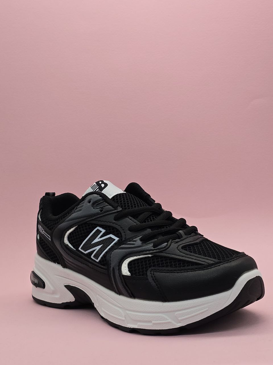 nb 530 black